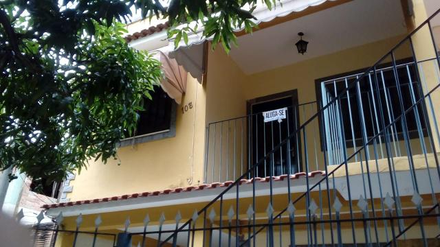Aluga-se apartamento no Retiro - VR