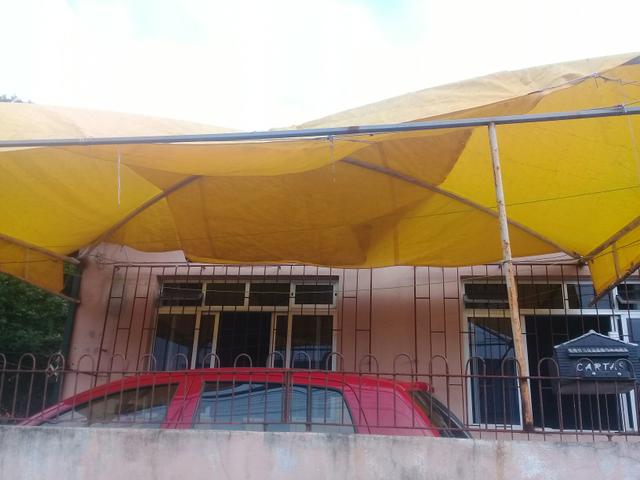 Estrutura de ferro para toldo