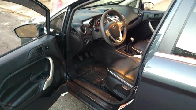 Vendo troco New Fiesta 2011 - Foto 5