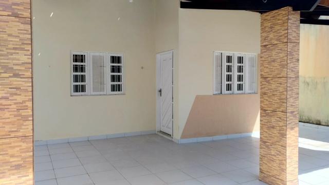 Vendo casa condominio fechado av Maria Lacerda