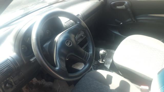 Corsa 2006 - Foto 2