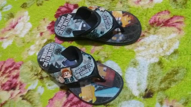 Chinelo de dedo infantil menino