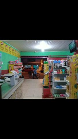 Alugo um prédio comercial com tudo dentro