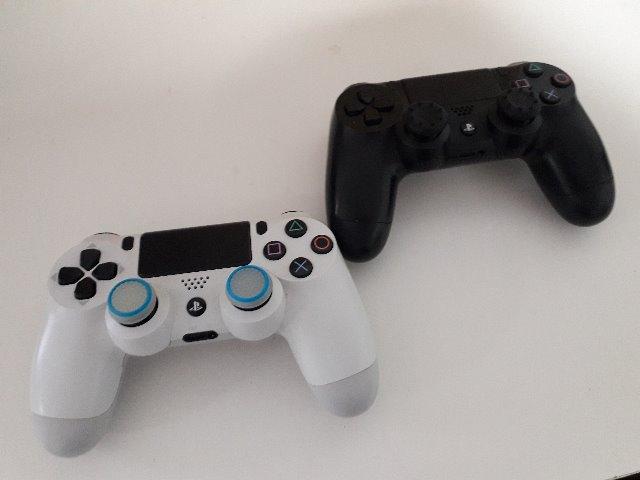 2 controles de PS4 Funcionando