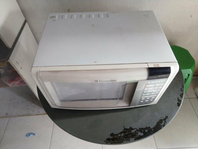 Micro-ondas Eletrolux 28 litros - Foto 2