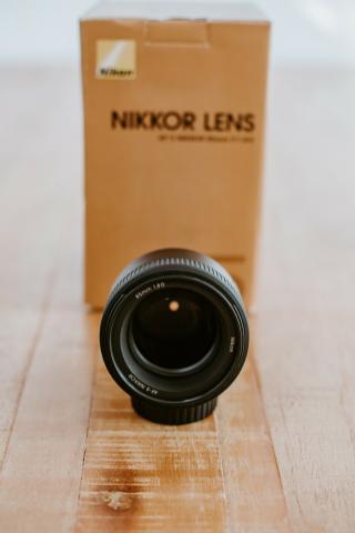 Lente Nikon 85mm f1.8 G - praticamente nova - Foto 3