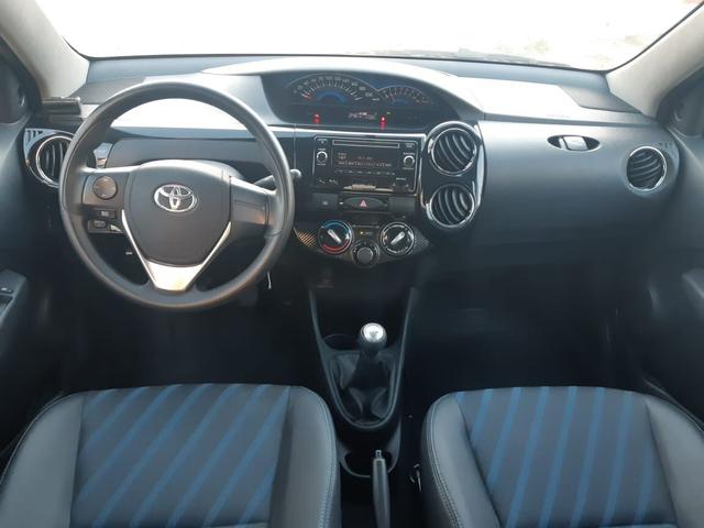 Toyota Etios Hatch XS 1.5 flex, completo, mecânico, super novo - Foto 5