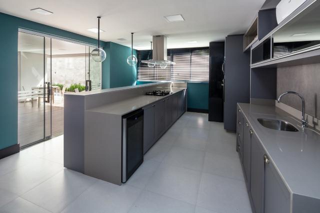 Um clube de lazer na sua casa. No coração de Itajaí! Apartamento de 2 quartos e 1 suíte - Foto 3
