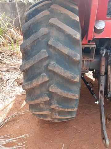 Trator Massey Ferguson MF650 Ano 1994 Com lâmina Tatu - Foto 3