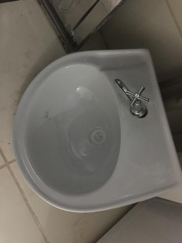 Pia NOVA p/ banheiro COM TORNEIRA - Foto 3