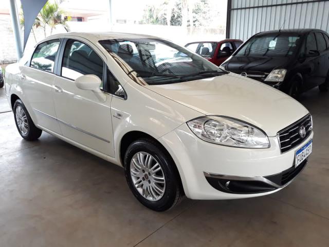 FIAT LINEA ESSENCE DUALOGIC 1.8 16V 2015 - Foto 9