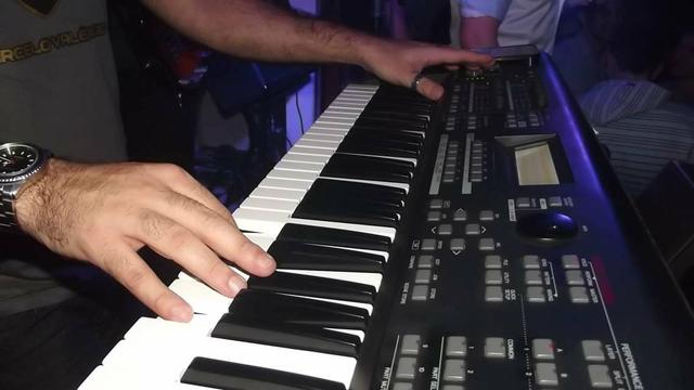 YAMAHA MOx-6 ( Barbada)
