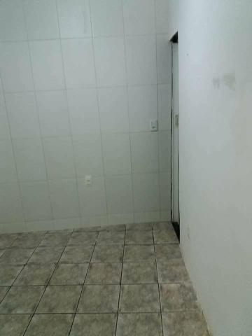 Aluga-se casa 2 quartos sendo uma suite - Foto 3