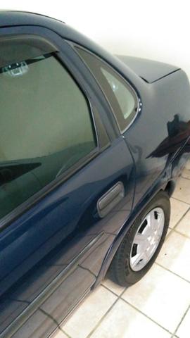 Corsa Classic Sedã 1.0 Flex, em ótimo estado de conservação - Foto 11