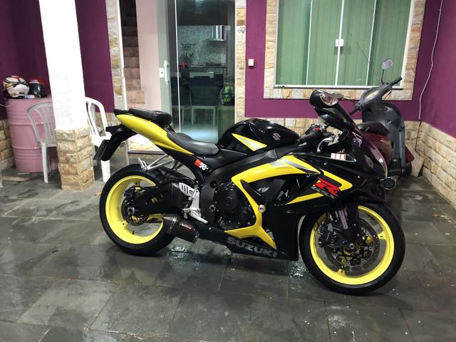 Srad 750 muito nova