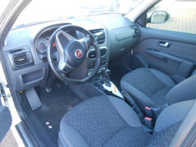 FIAT STRADA TREKKING 1.6 16V FLEX CD - Foto 9