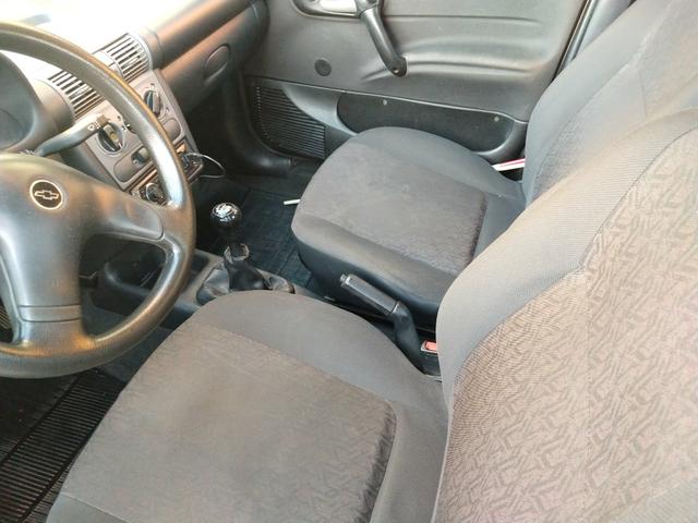 Chevrolet Corsa Spirit 1.0 - Álcool - 2005 - Foto 12