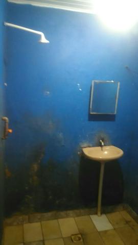 Alugo um apartamento