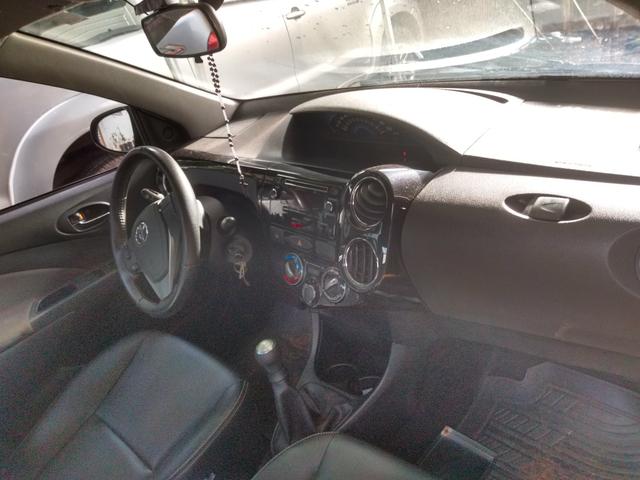 Etios xls 2015 1.5 - Foto 2