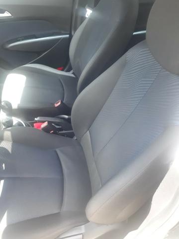 Hb20s na cor preta super conservado 1,6 ano 2014 - Foto 4