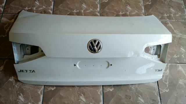 Tampa traseira Volkswagen Jetta 2012/2015
