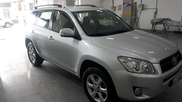 Toyota rava 4 2011