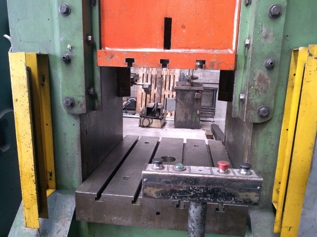 Prensa  freio fricao 150 tons - Foto 5