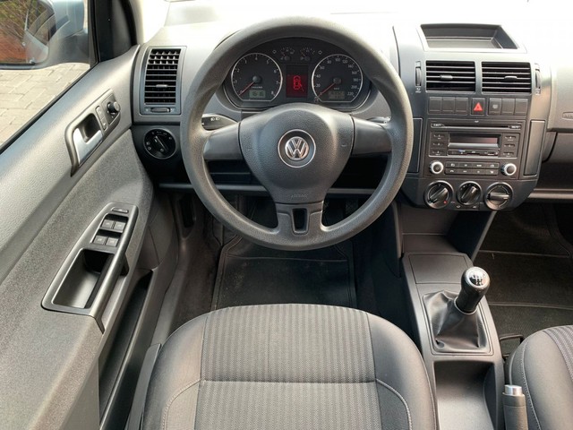 VW - VolksWagen Polo Sedan 1.6 Mi Total Flex 8V 4p 2014 - Foto 7
