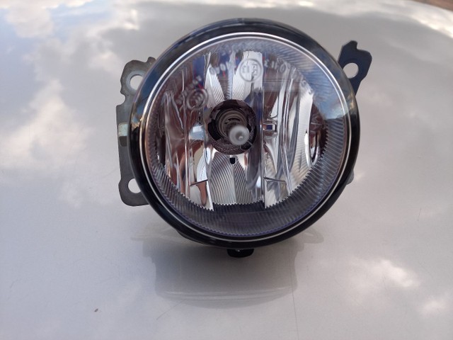 Farol de milha Pajero full 08/20