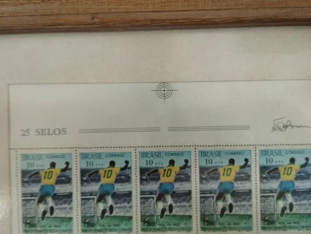Colecionadores 25 Selos Milésimo Gol de Pelé 1969 - Foto 5