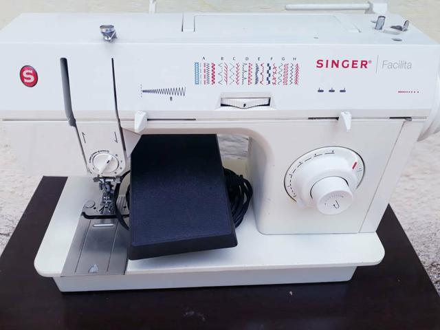Máquina Singer Facilita - Foto 2