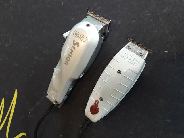 Vendo maqui de cortar cabelo whall senior e GTX da andis