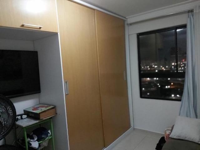 Lindo Apartamento com Projetados, Reformado, Piso Porcelanato no Sun Gardens| 2Vagas - Foto 6