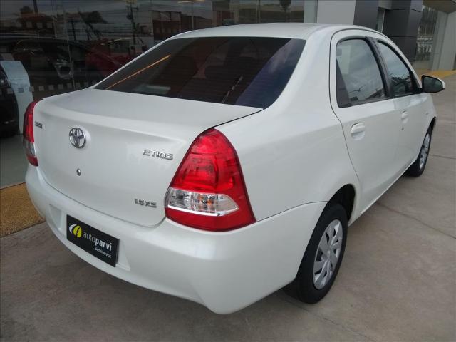 TOYOTA ETIOS 1.5 XS SEDAN 16V FLEX 4P MANUAL - Foto 4