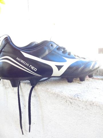 Chuteira Mizuno - Morelia neo