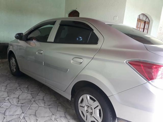Carro Prisma 2013