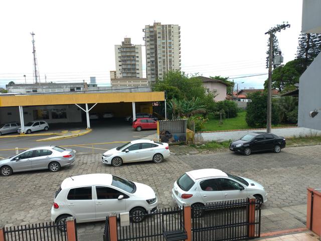 Casa para loção de Temporada no Centro de Balneário Piçarras 50 metros do Mar - Foto 7