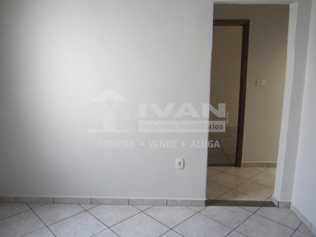 Casa para alugar com 3 dormitórios em Martins, Uberlândia cod:608152