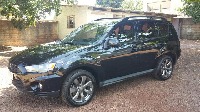 Outlander 3.0 gt 2011 - Foto 2