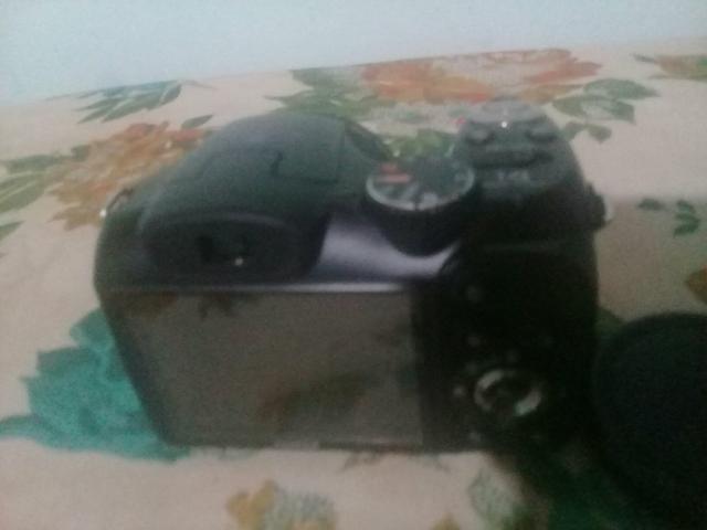 Máquina fotográfica Fujifilm semi profissional - Foto 2
