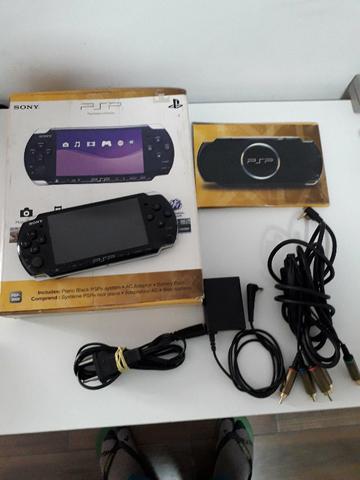 PSP no estado na Caixa. Acompanha 9 jogos + Cabo A/V
