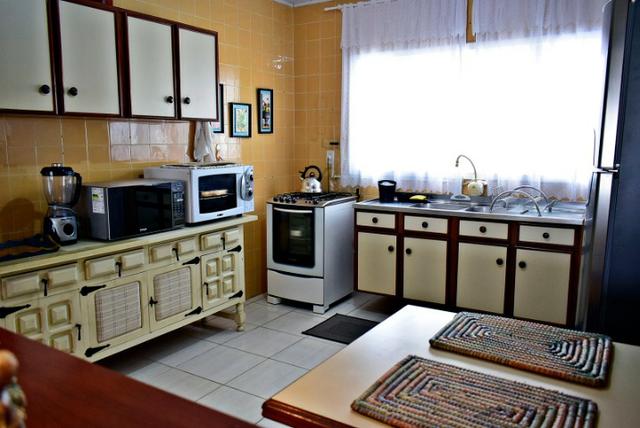 Casa com ar condicionado e WI-FI, a 15 m do mar na Praia da Ilhota, Itapema - Foto 10