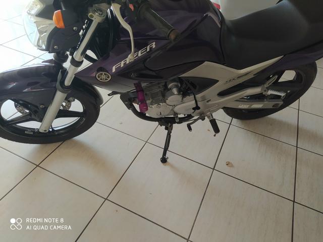 Moto Yamaha FAZER 250