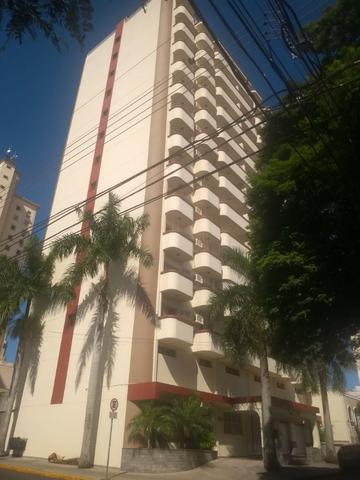 Apartamento no Centro (troca por casa)