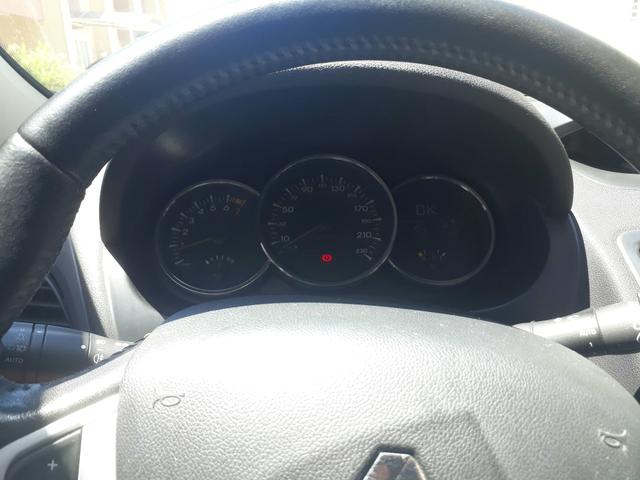 Renault Fluence Dynamique 2013 CVT, teto solar - Particular - Foto 13