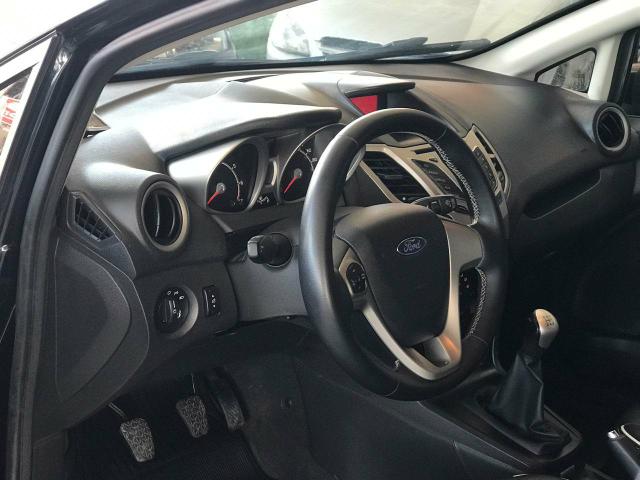 Fiesta 1.6 se hatch flex 2013 único dono pneus novos super conservado - Foto 5