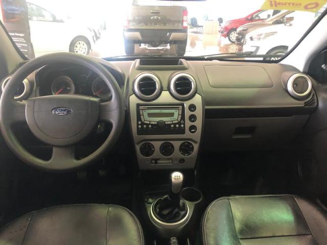 FORD FIESTA SEDAN 1.6 8V FLEX 4P - Foto 5