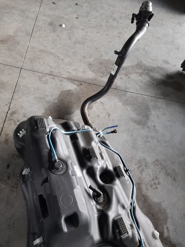 Tanque de combustível com gargalo 1.8 2019 Fiat toro  - Foto 4