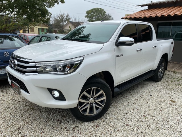 TOYOTA HILUX SRX DIESEL ANO 2017
