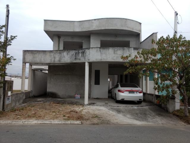 Oportunidade casa com 3 quartos sendo 1 suíte Campos do Conde II